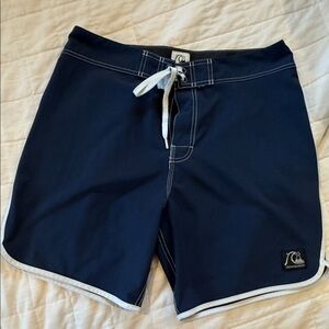 🌊 Quiksilver Men's Dark Blue Board Shorts 🏄‍♂️